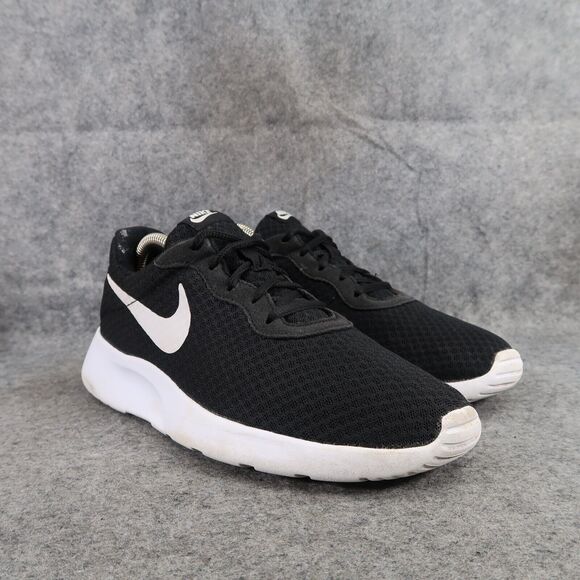 Nike Shoes Womens 9.5 Athletic Trainers Tanjun Sneakers Running Lifestyle Black - Picture 1 of 12